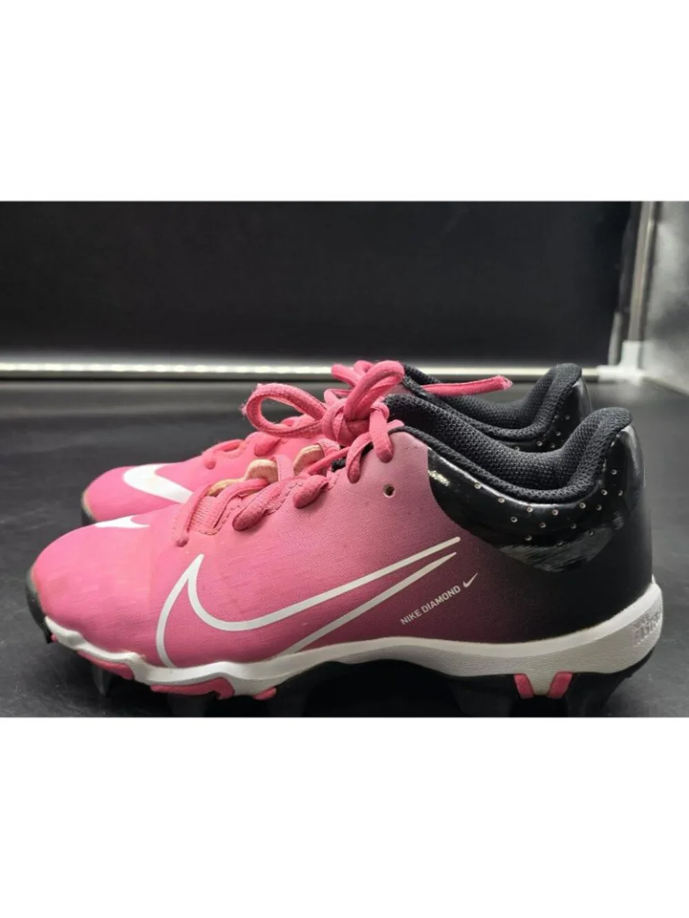 Nike Shoes Youth 2Y Pink Hyperdiamond 4 Softball Cleats CZ5919-610 Damage Stains